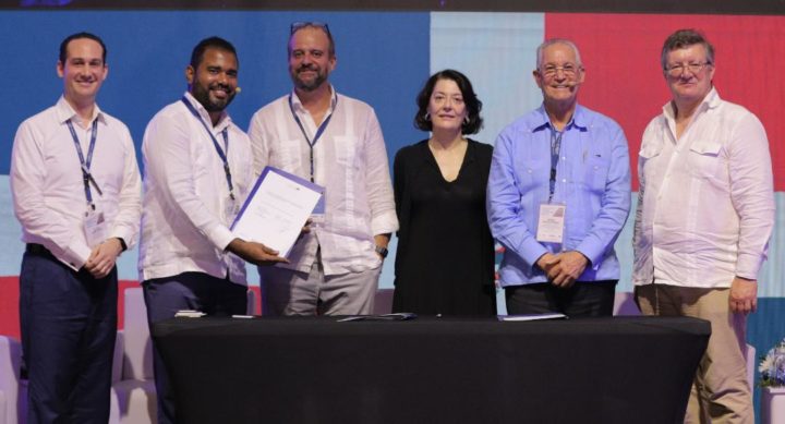 Firma del convenio de incorporación de República Dominicana al programa EUROsociAL+