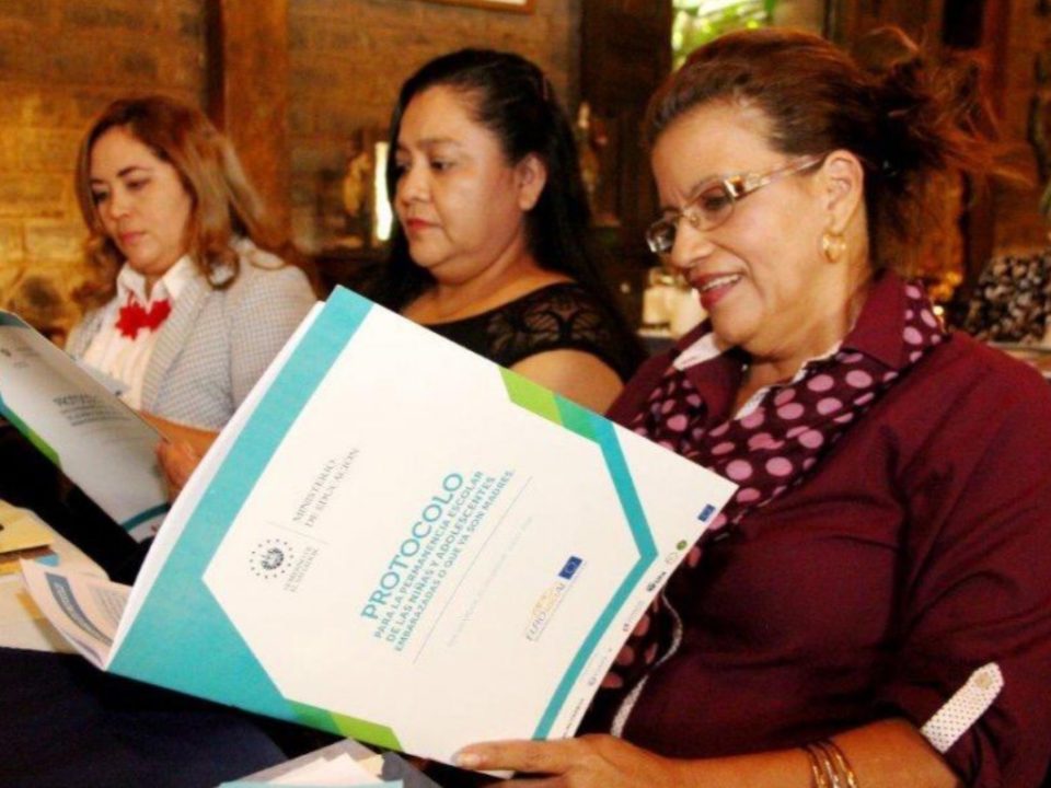 Protocolo de prevención del embarazo adolescente en El Salvador